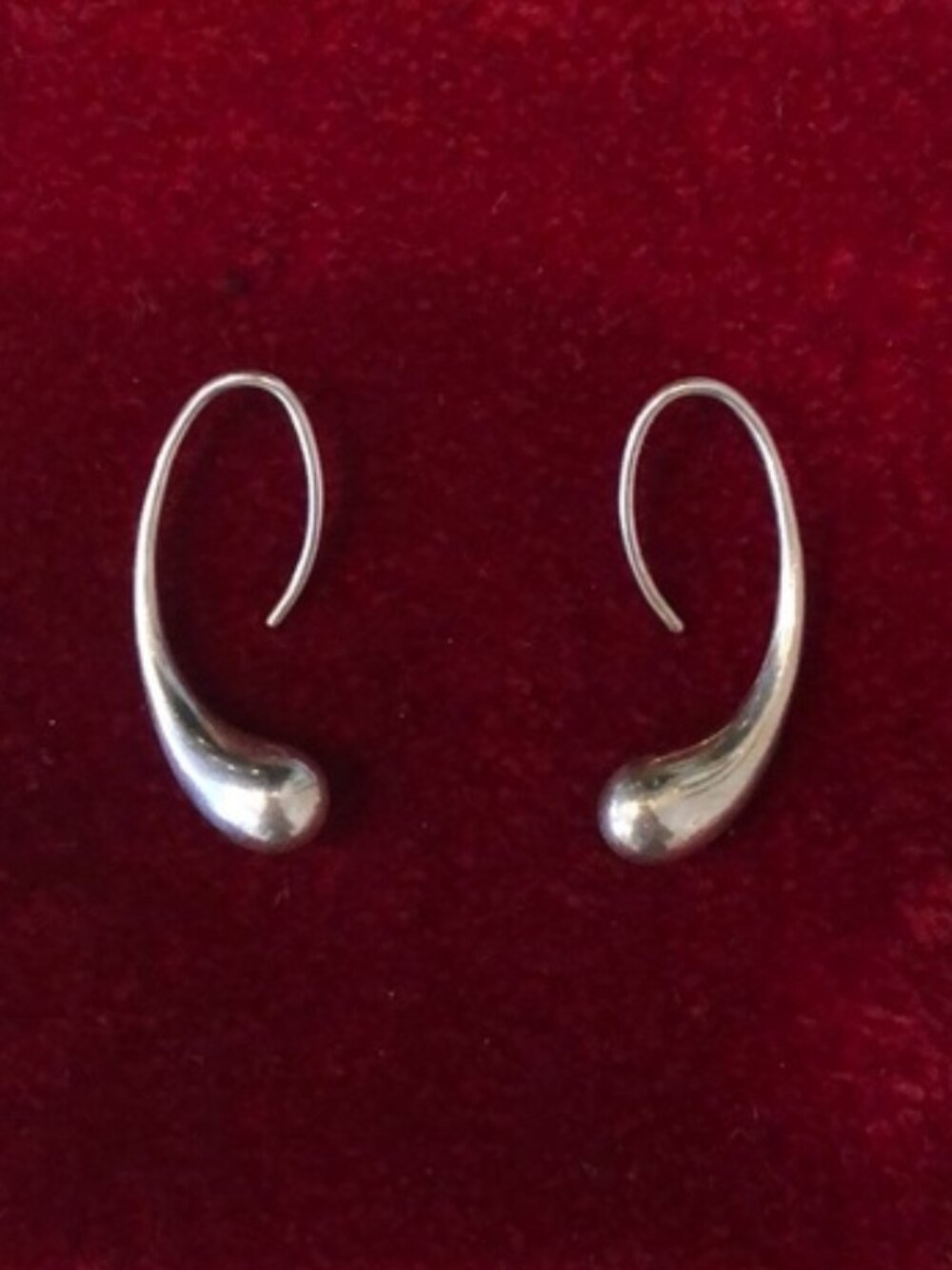 Elsa Peretti Teardrop earrings Tiffany and Co.